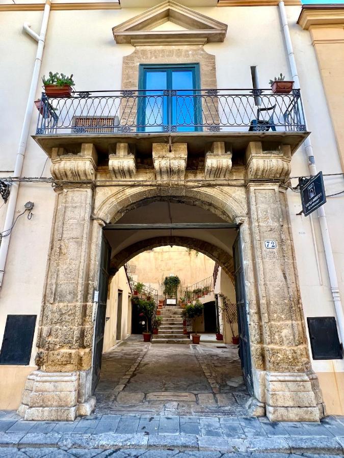 Cortile Umberto I Panzió Cefalù Kültér fotó