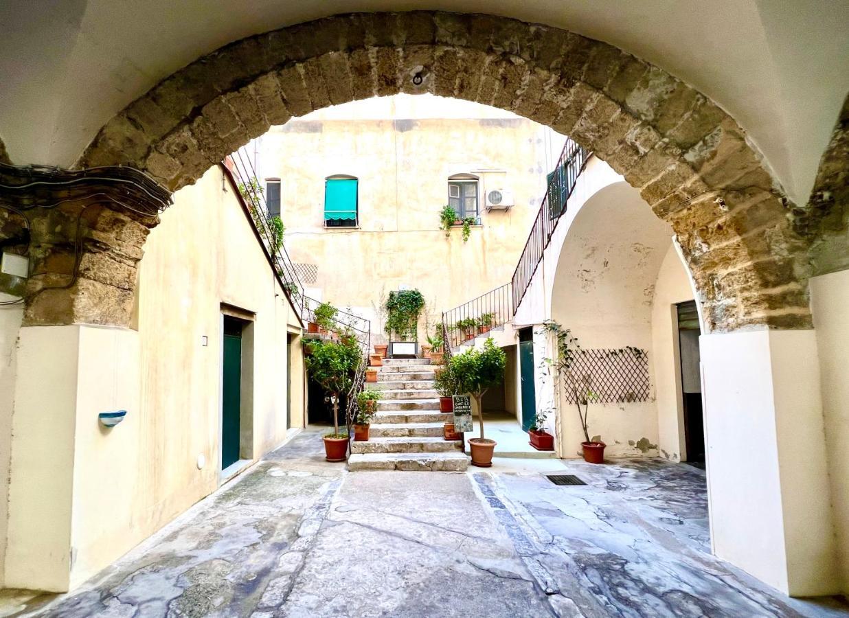 Cortile Umberto I Panzió Cefalù Kültér fotó