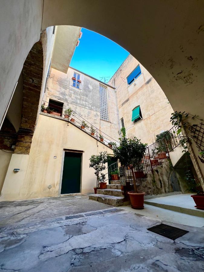 Cortile Umberto I Panzió Cefalù Kültér fotó