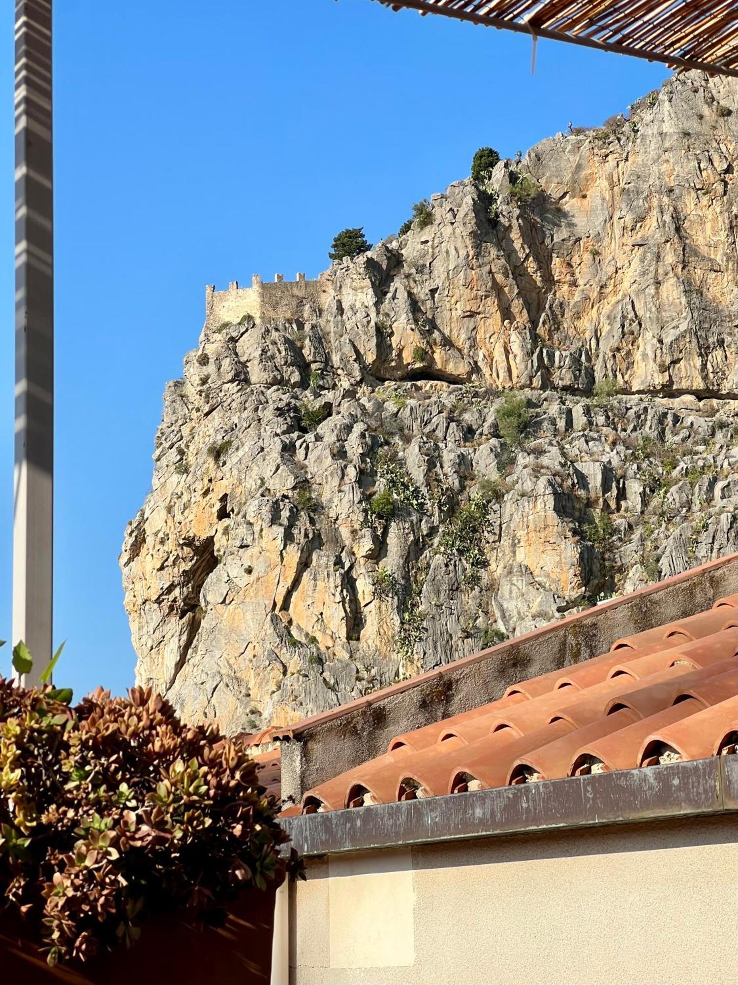 Cortile Umberto I Panzió Cefalù Kültér fotó